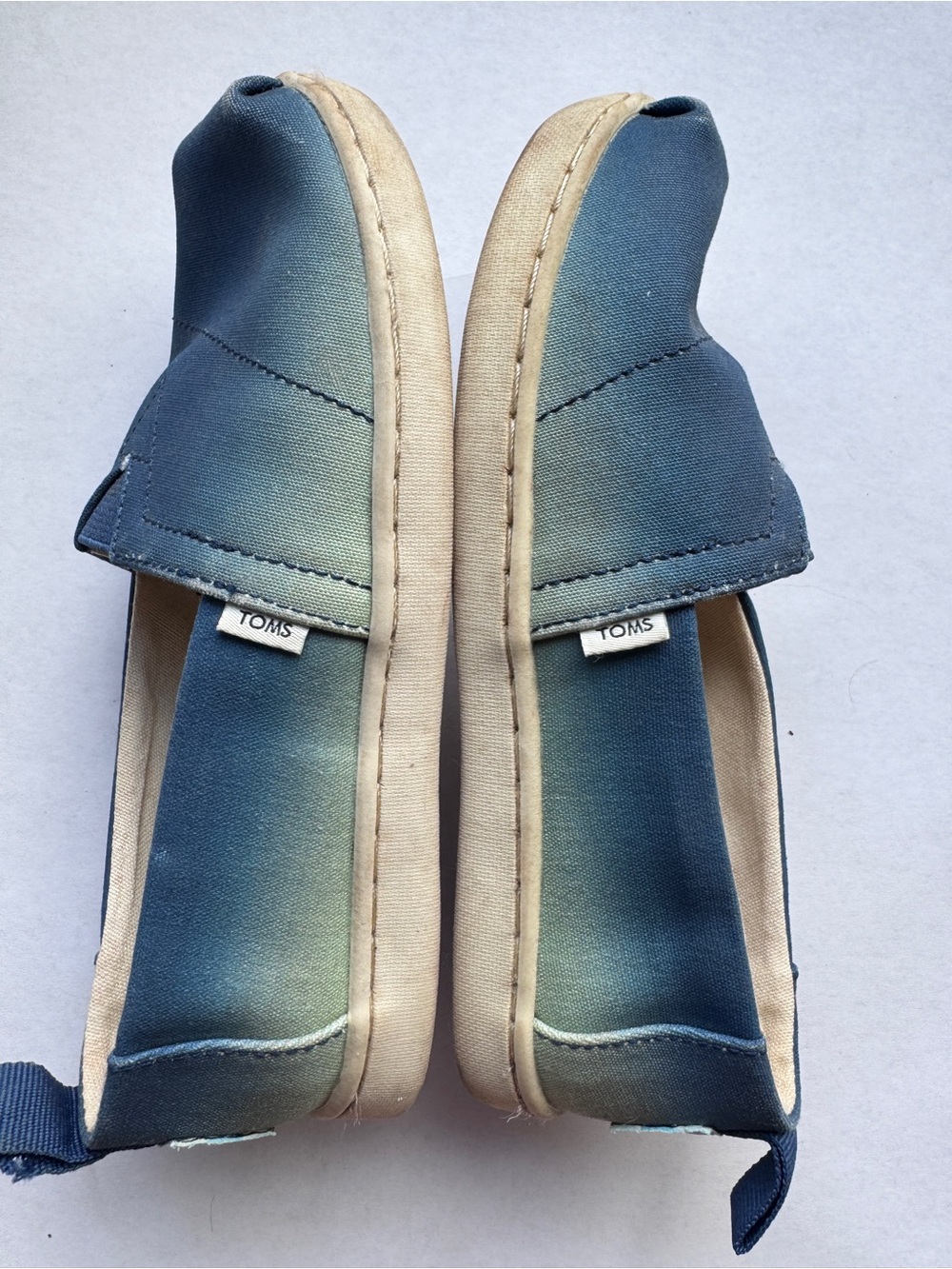 TOMS Alpargata Ombré Blue Canvas Shoes Youth size 12.5